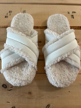aerie Ivory Faux-Shearling Crisscross Slide Slippers